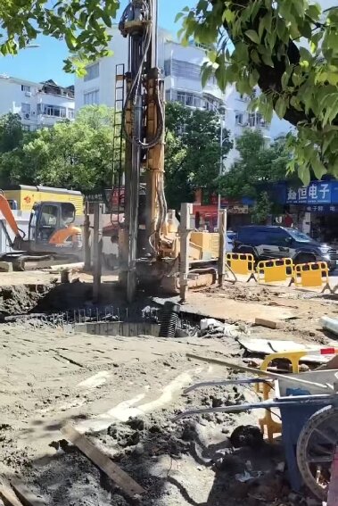 掇刀区岩石井